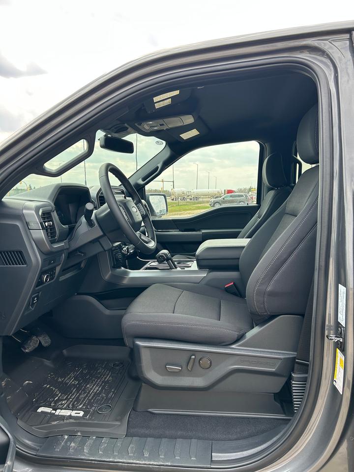 2026 Ford F-150 XLT 4WD SuperCrew 5.5' Box 302A Photo3
