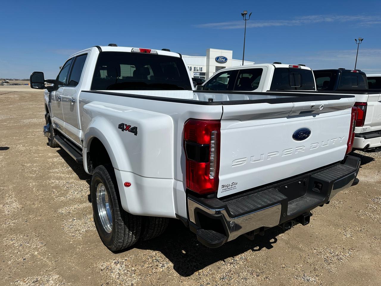 2026 Ford F-350 Super Duty DRW LARIAT 4WD Crew Cab 8' Box 628A Photo3
