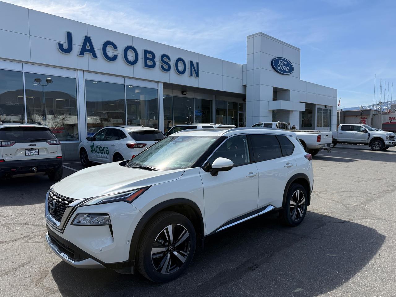 2023 Nissan Rogue Platinum Photo0