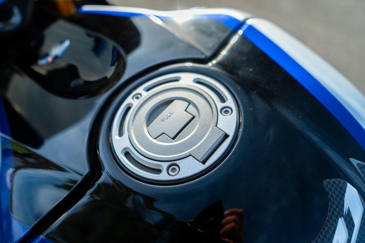 2019 Yamaha YZFR1M SPORT Photo