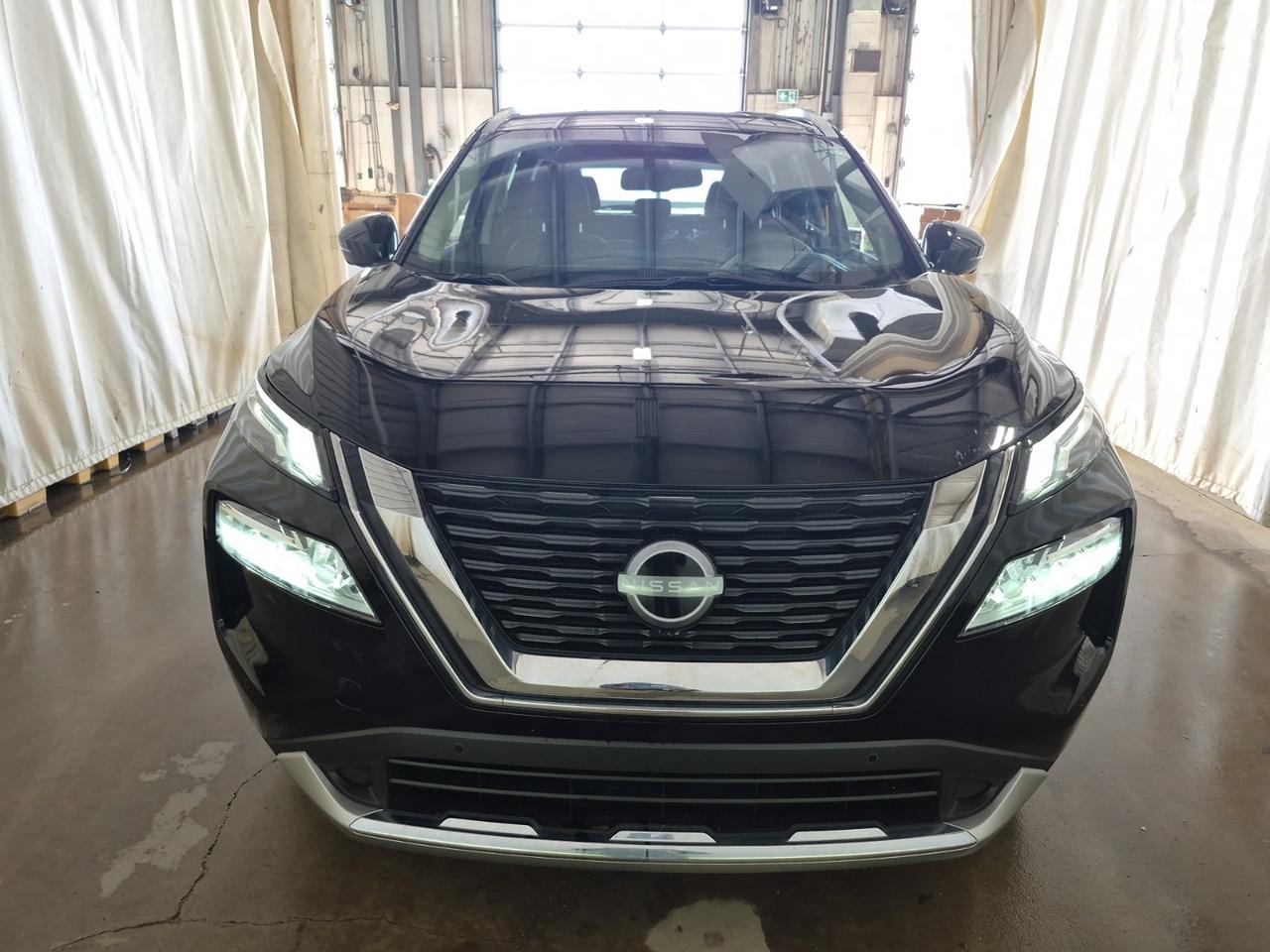 2023 Nissan Rogue Platinum Photo2