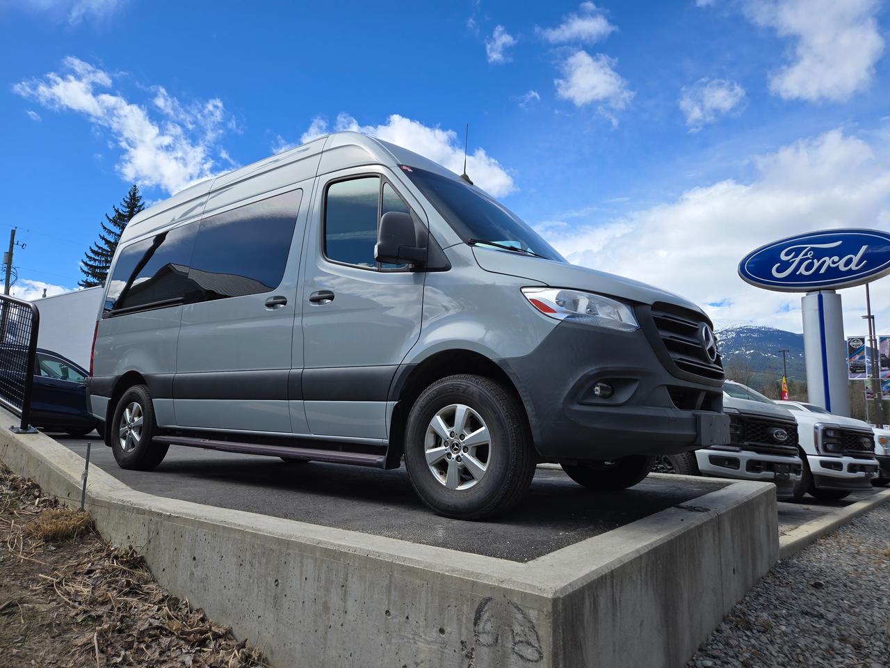2019 Mercedes-Benz Sprinter Passenger Van BASE Photo1