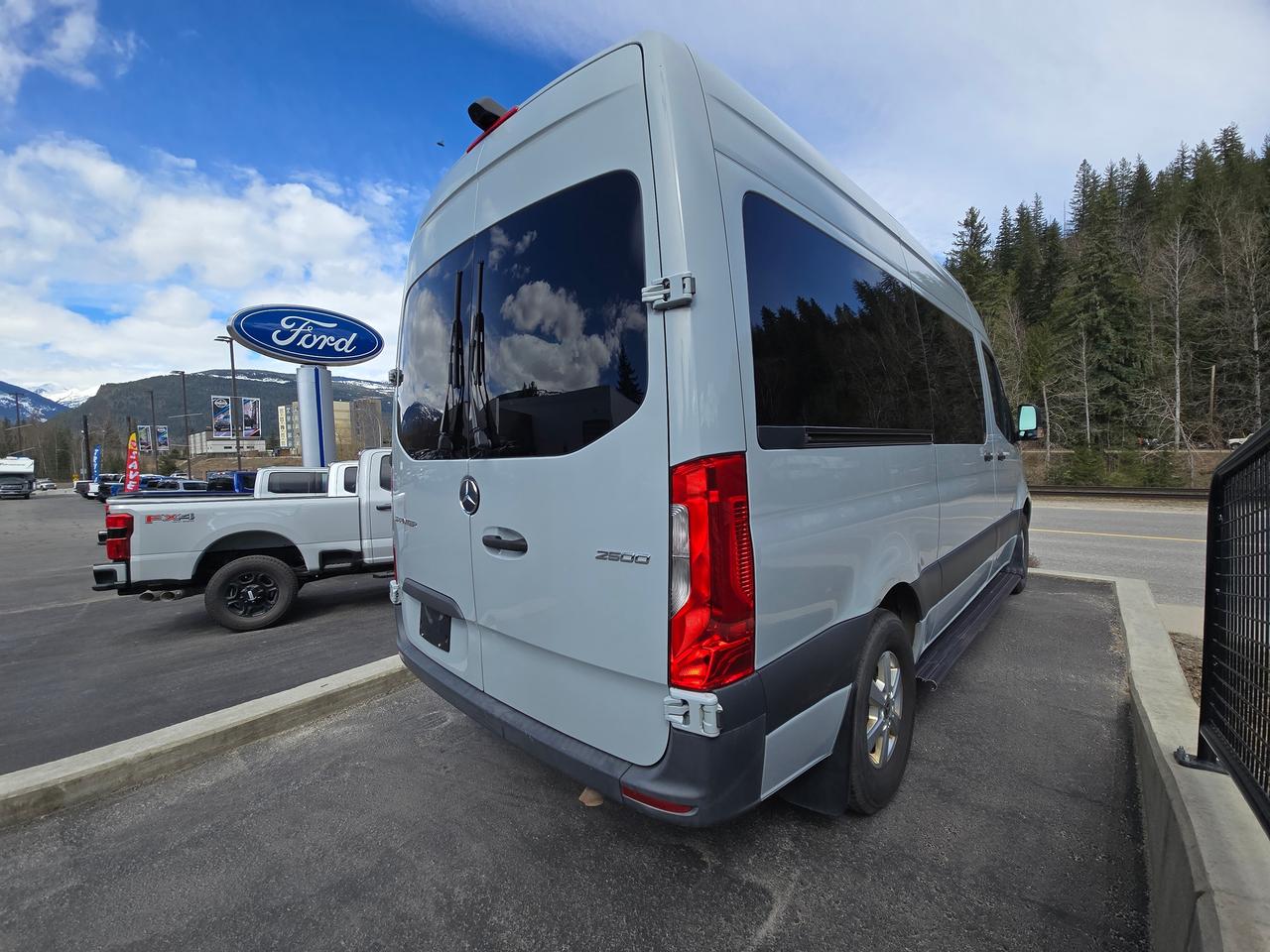 2019 Mercedes-Benz Sprinter Passenger Van BASE Photo3