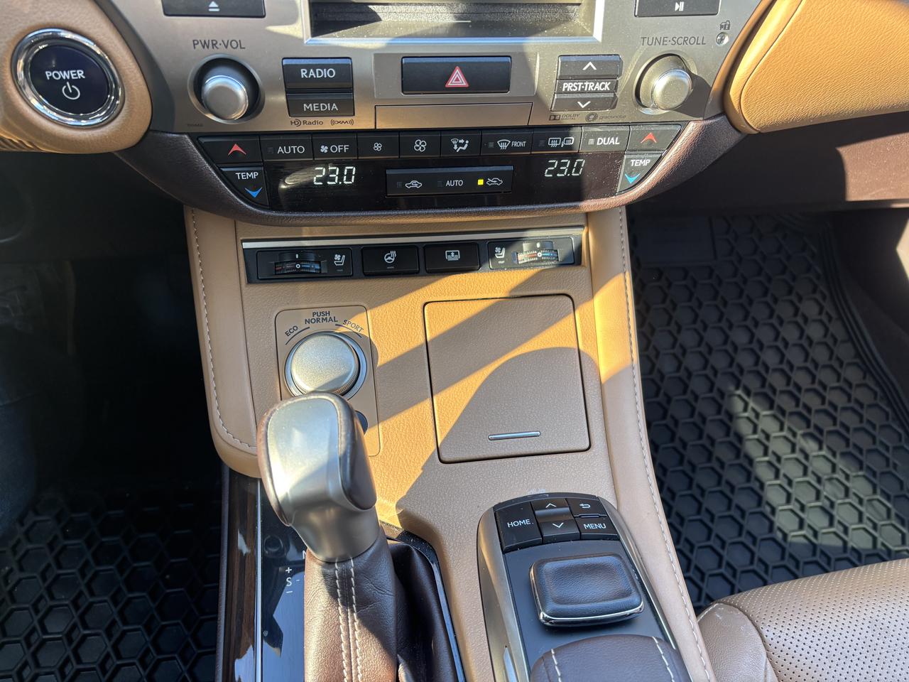 2017 Lexus ES 300 HYBRID/PREMIUM PKG Photo