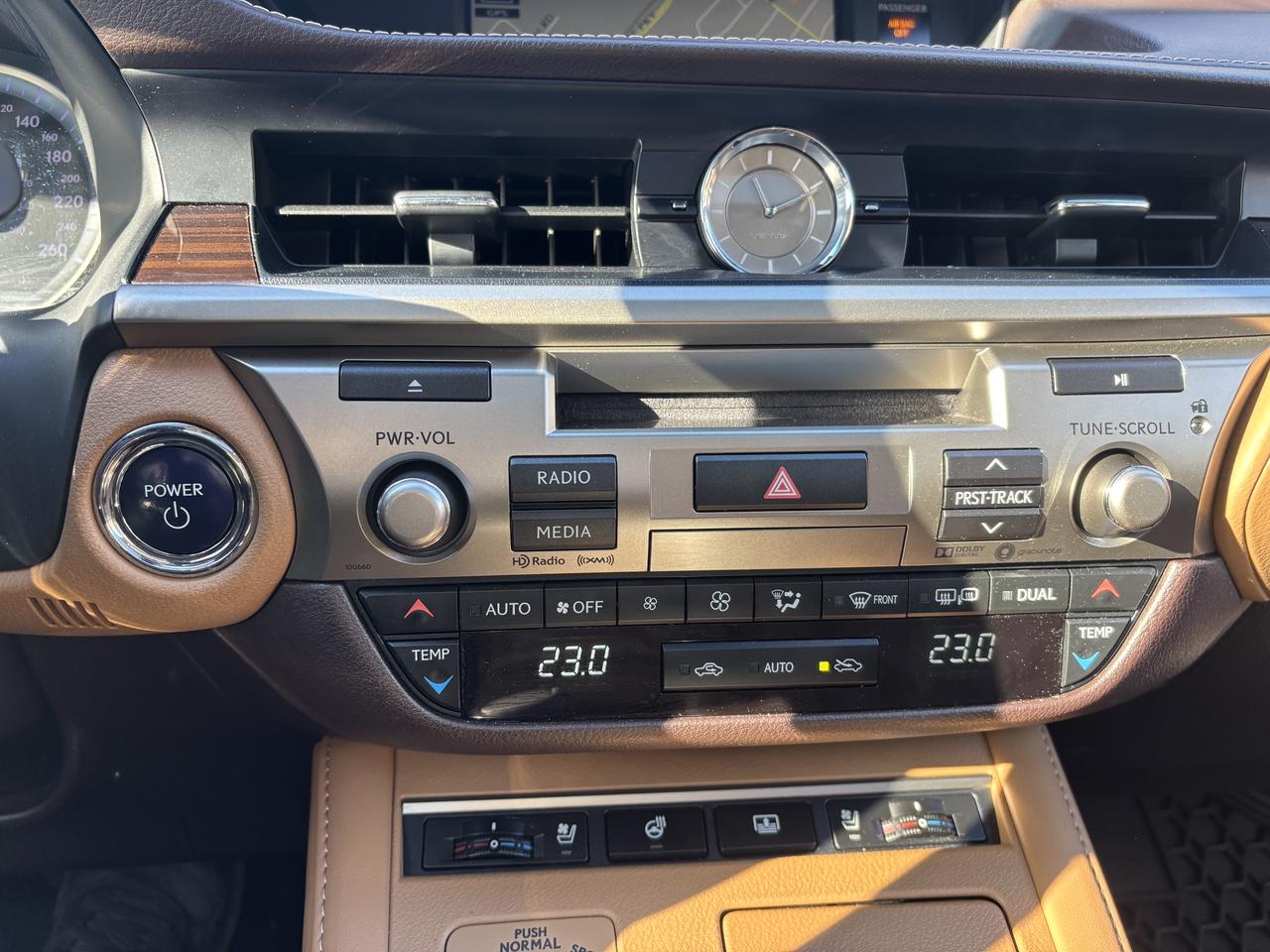 2017 Lexus ES 300 HYBRID/PREMIUM PKG Photo