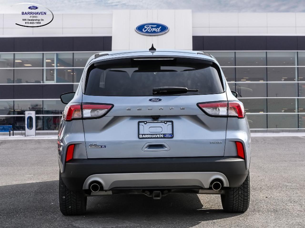 2022 Ford Escape SE Photo