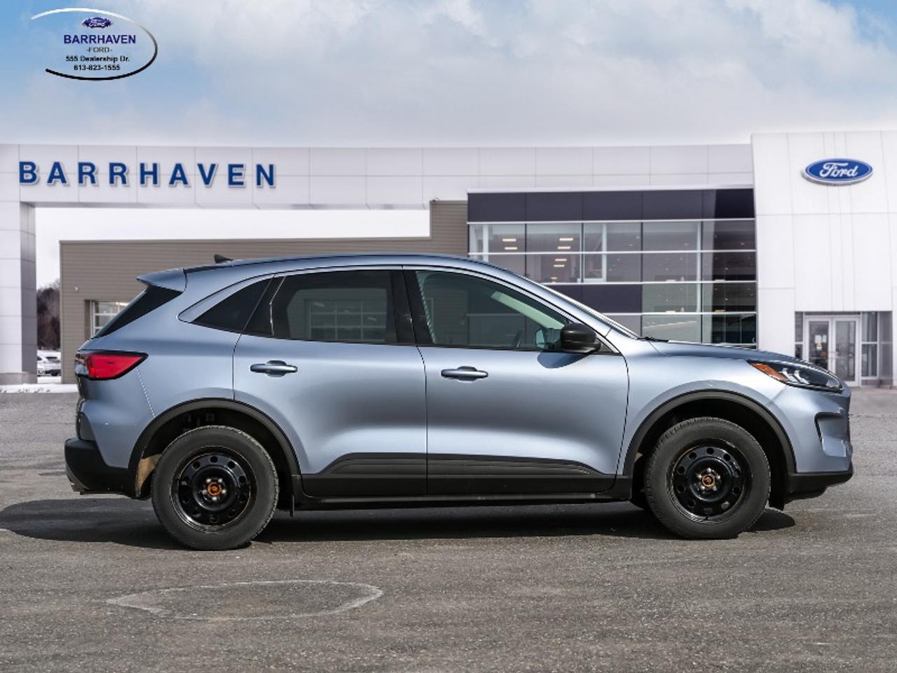 2022 Ford Escape SE Photo