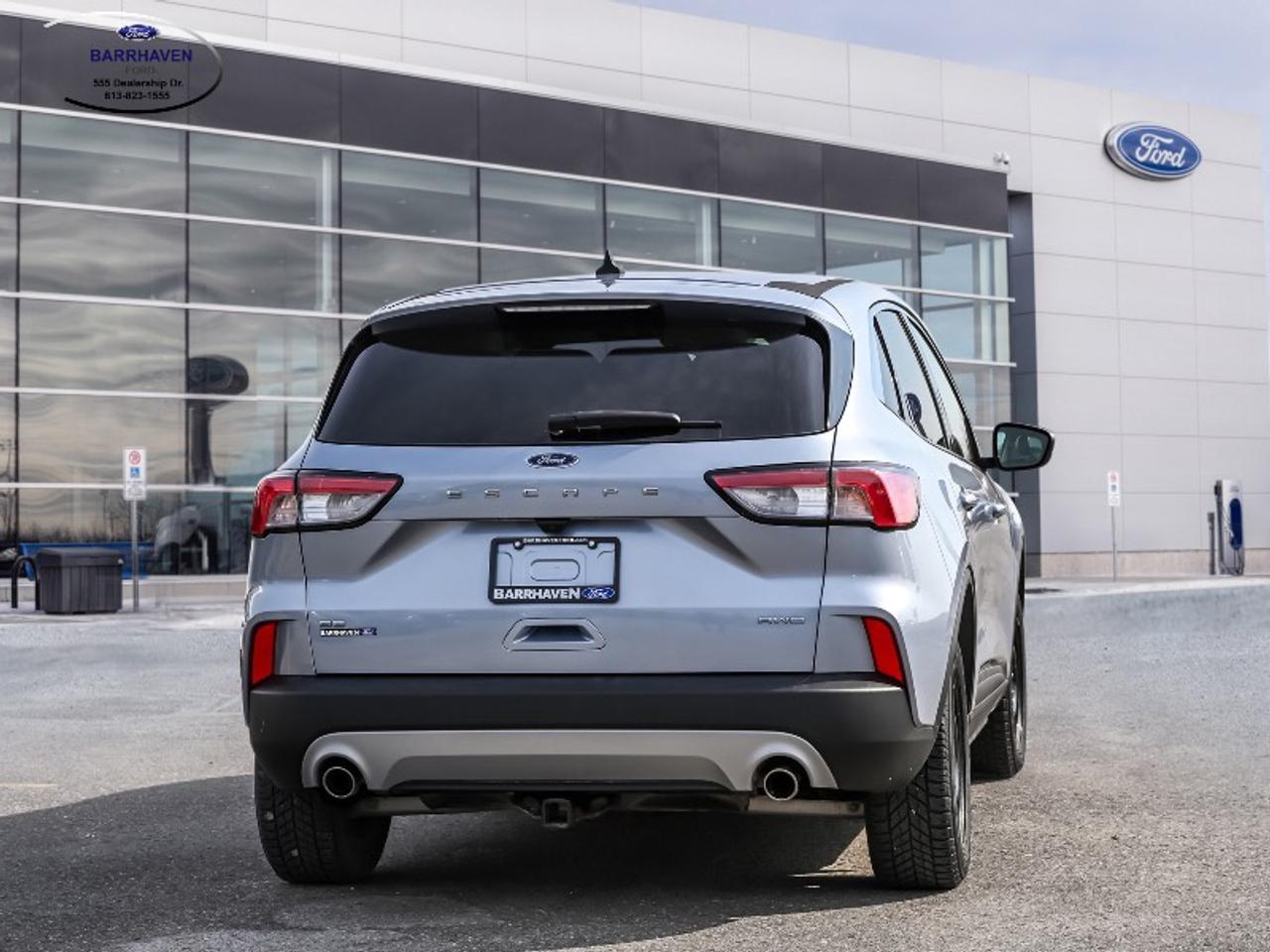 2022 Ford Escape SE Photo