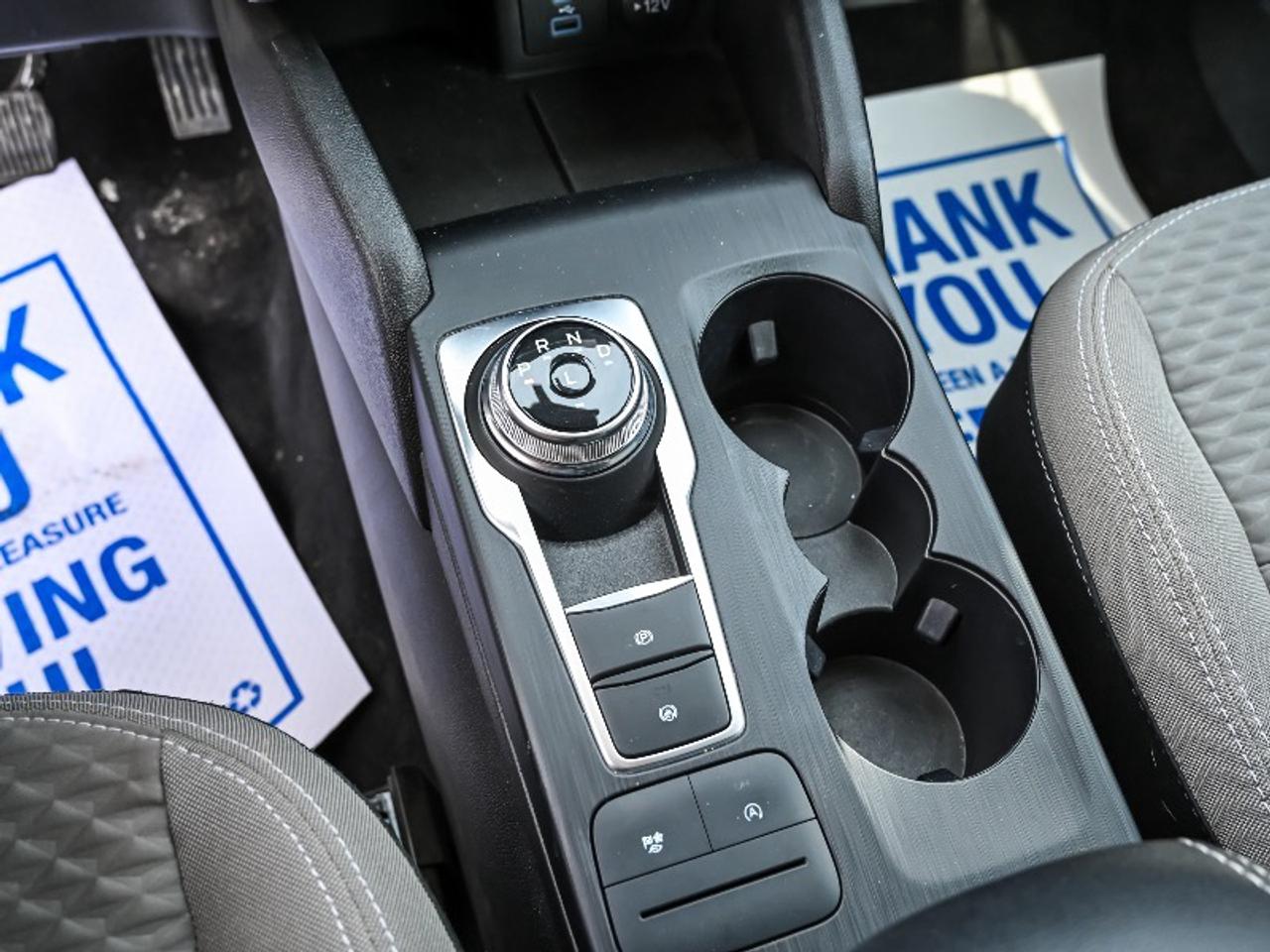 2022 Ford Escape SE Photo