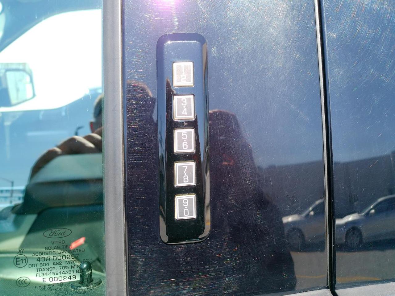 2019 Ford F-150 XLT 4WD SuperCrew 5.5' Box Photo