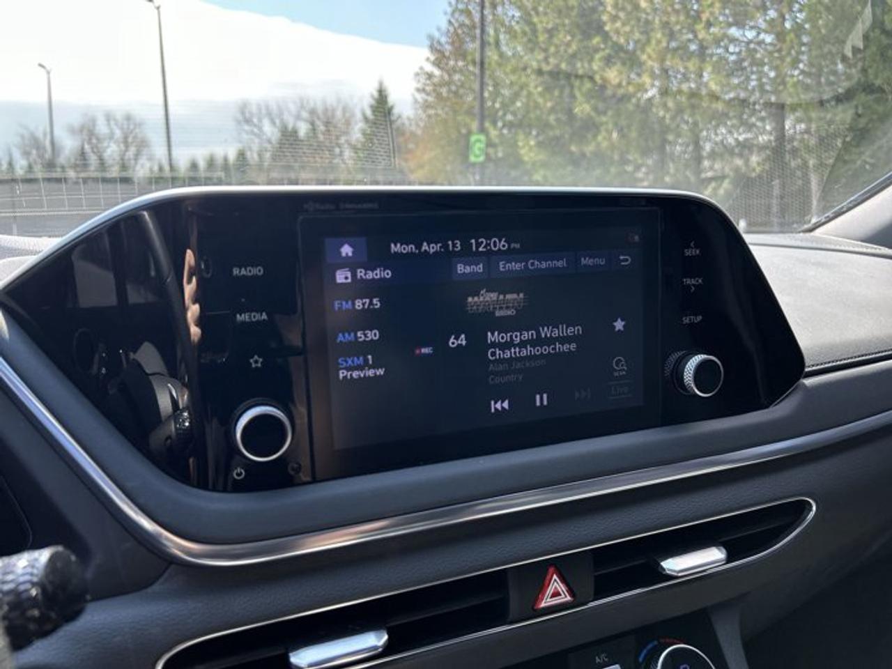 2022 Hyundai Sonata Sport 1.6T | No accidents | One owner | Heated Steering Wheel Photo