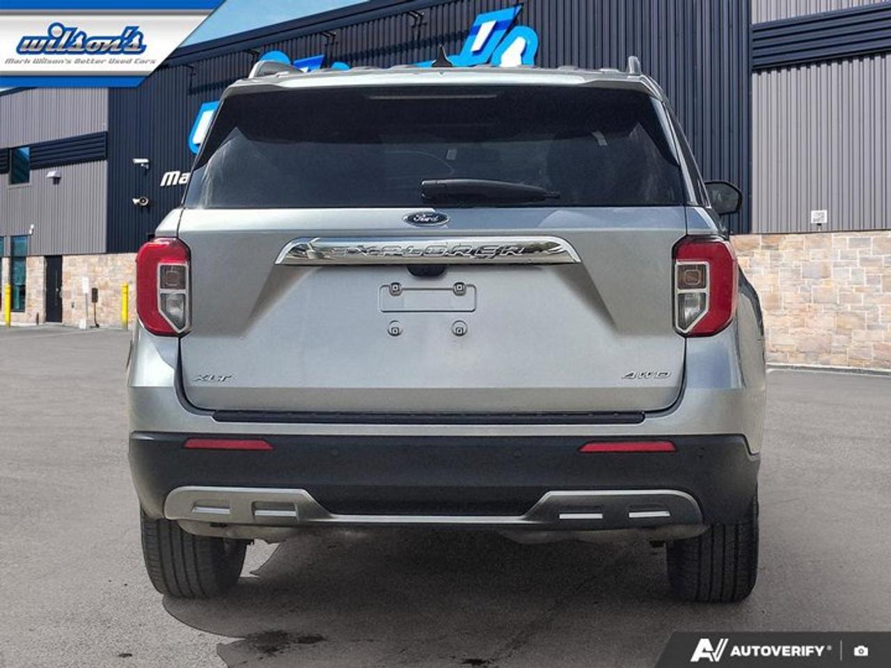 2024 Ford Explorer XLT AWD | Leather | Heated Seats | CarPlay + Android | Rear Camera | and More ! Photo3