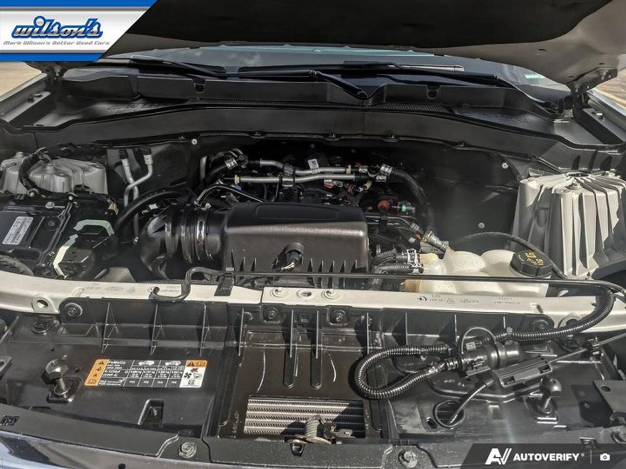 2024 Ford Explorer XLT AWD | Leather | Heated Seats | CarPlay + Android | Rear Camera | and More ! Photo