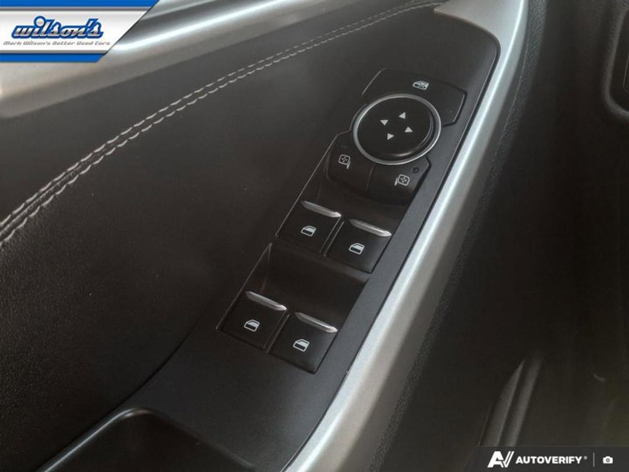 2024 Ford Explorer XLT AWD | Leather | Heated Seats | CarPlay + Android | Rear Camera | and More ! Photo