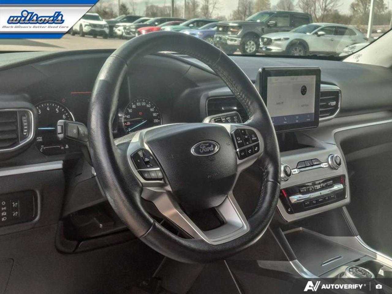 2024 Ford Explorer XLT AWD | Leather | Heated Seats | CarPlay + Android | Rear Camera | and More ! Photo