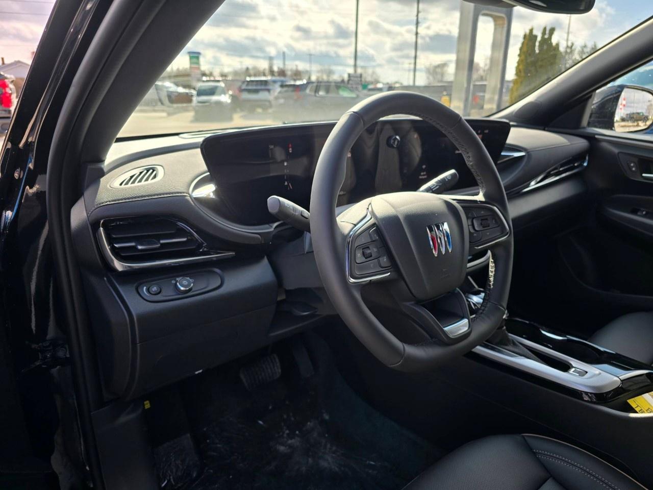2026 Buick Envista FWD 4dr Avenir Photo3