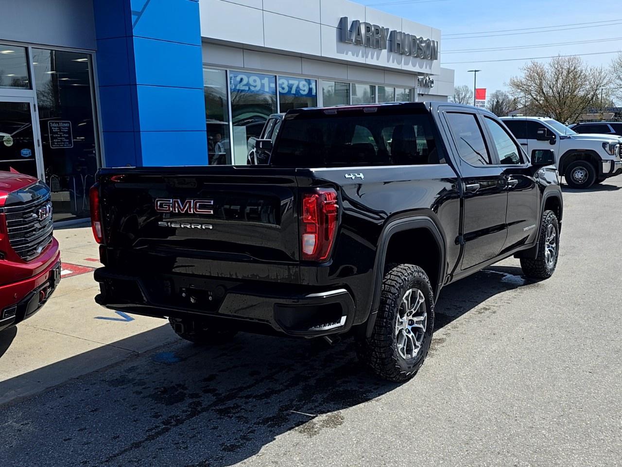 2026 GMC Sierra 1500 Crew Cab Short Box 4-Wheel Drive Pro Photo2