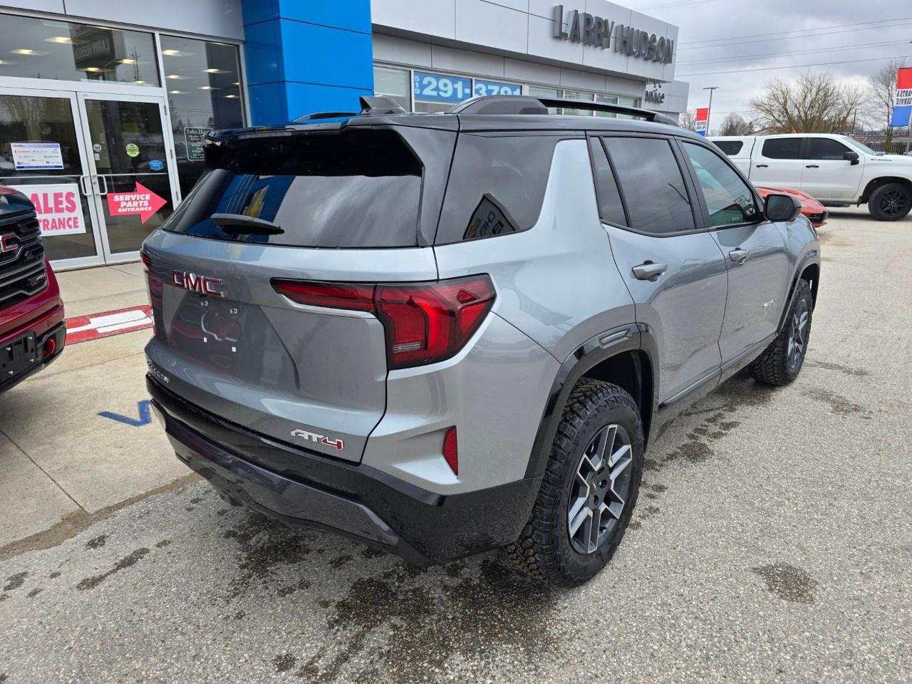 2026 GMC Terrain AWD AT4 Photo2