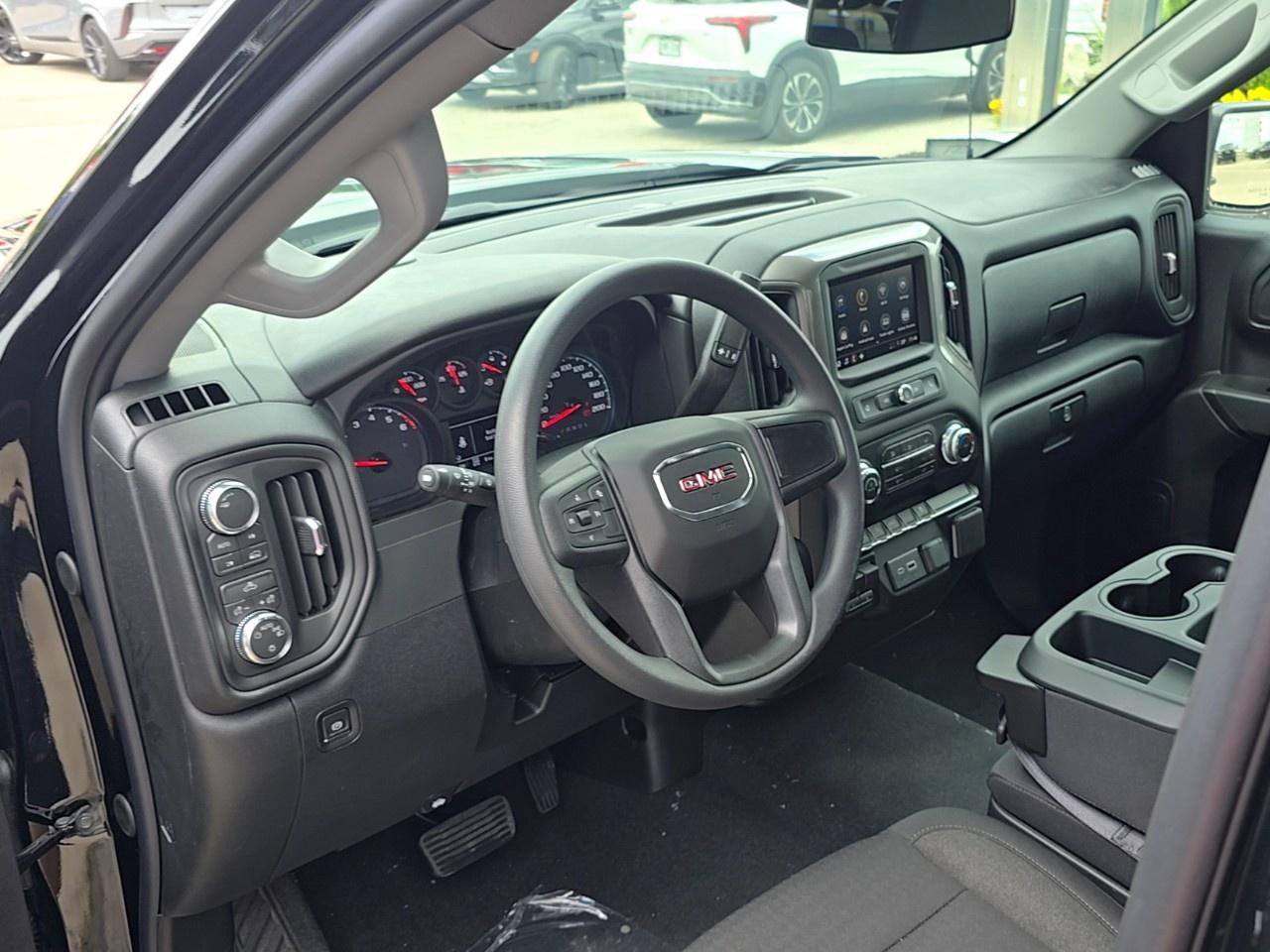 2026 GMC Sierra 1500 Crew Cab Short Box 4-Wheel Drive Pro Photo