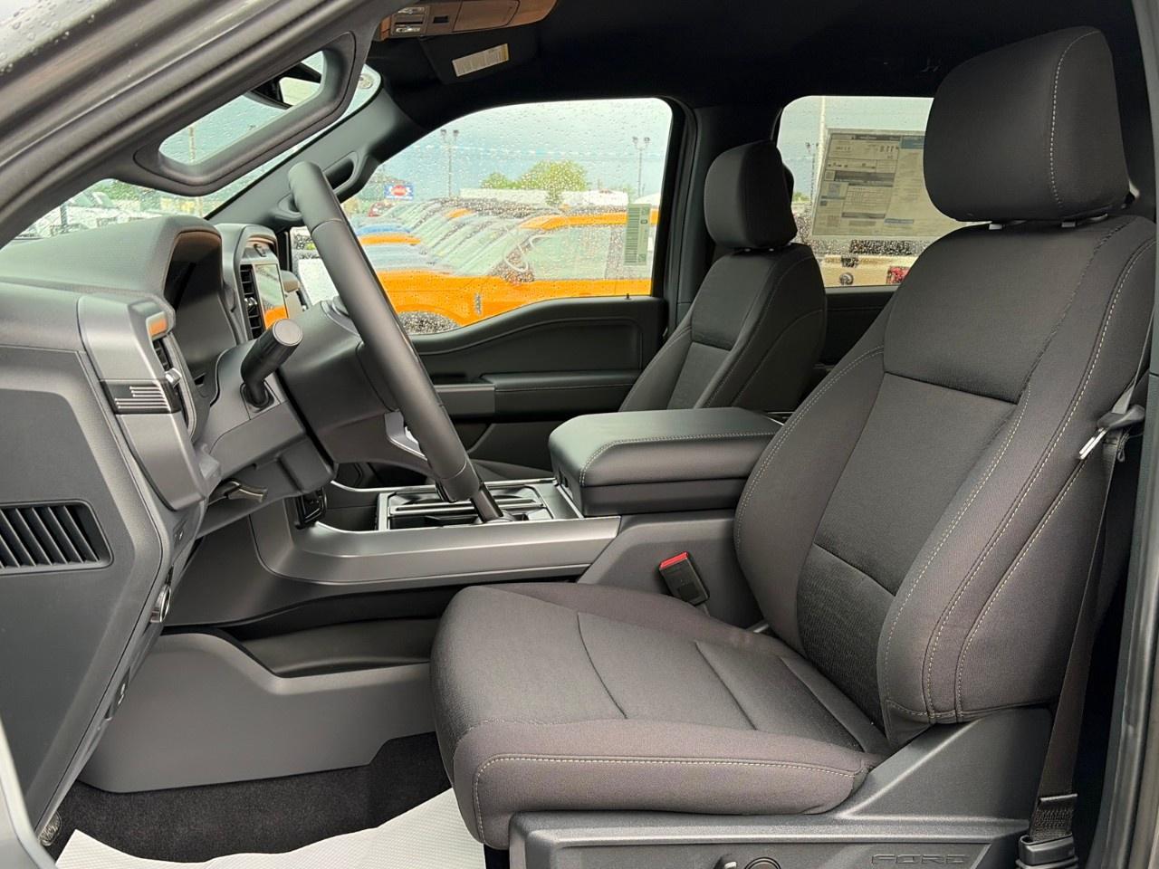 2026 Ford F-150 XLT 4WD SuperCrew 5.5' Box Photo