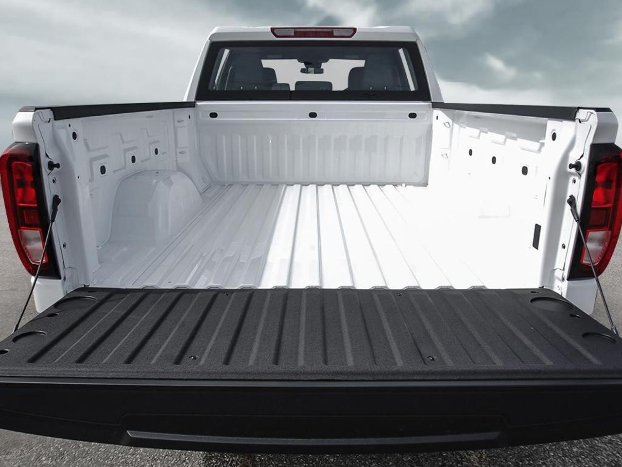 2026 GMC Sierra 1500 Crew Cab Short Box 4-Wheel Drive Pro Photo