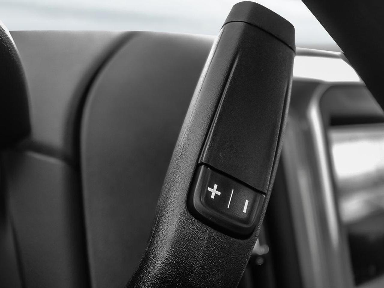 2026 GMC Sierra 1500 Crew Cab Short Box 4-Wheel Drive Pro Photo