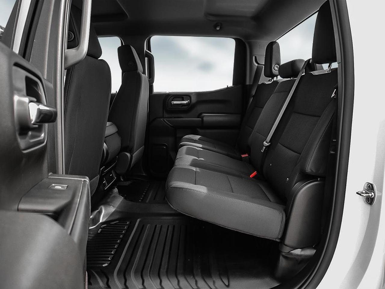 2026 GMC Sierra 1500 Crew Cab Short Box 4-Wheel Drive Pro Photo