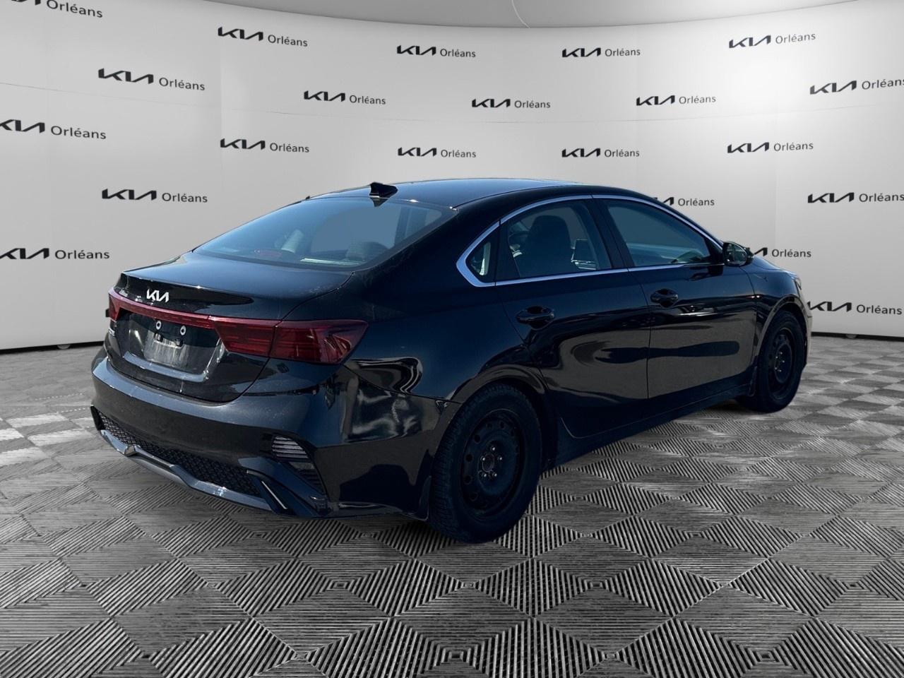 2023 Kia Forte EX  IVT Photo