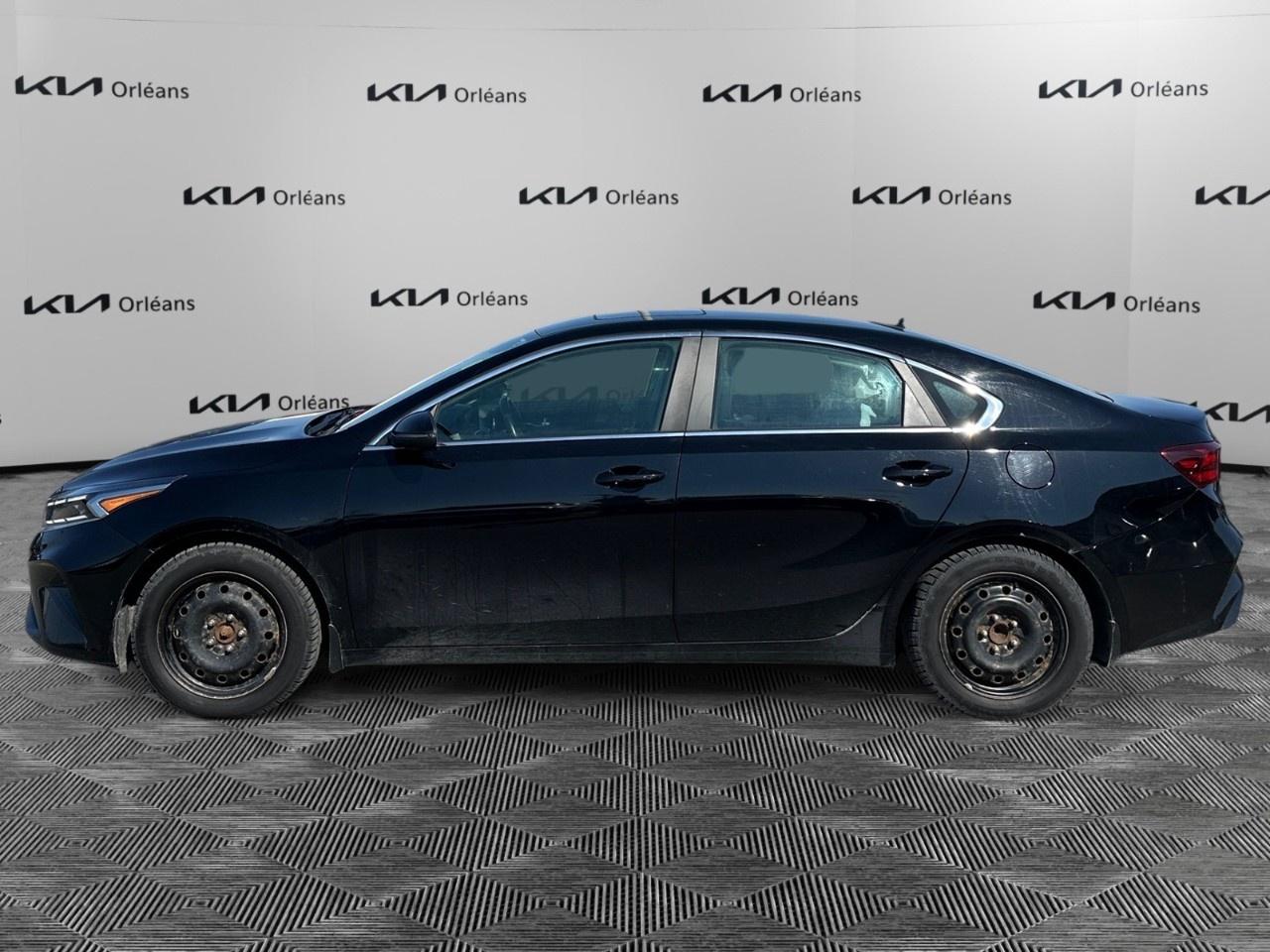 2023 Kia Forte EX  IVT Photo