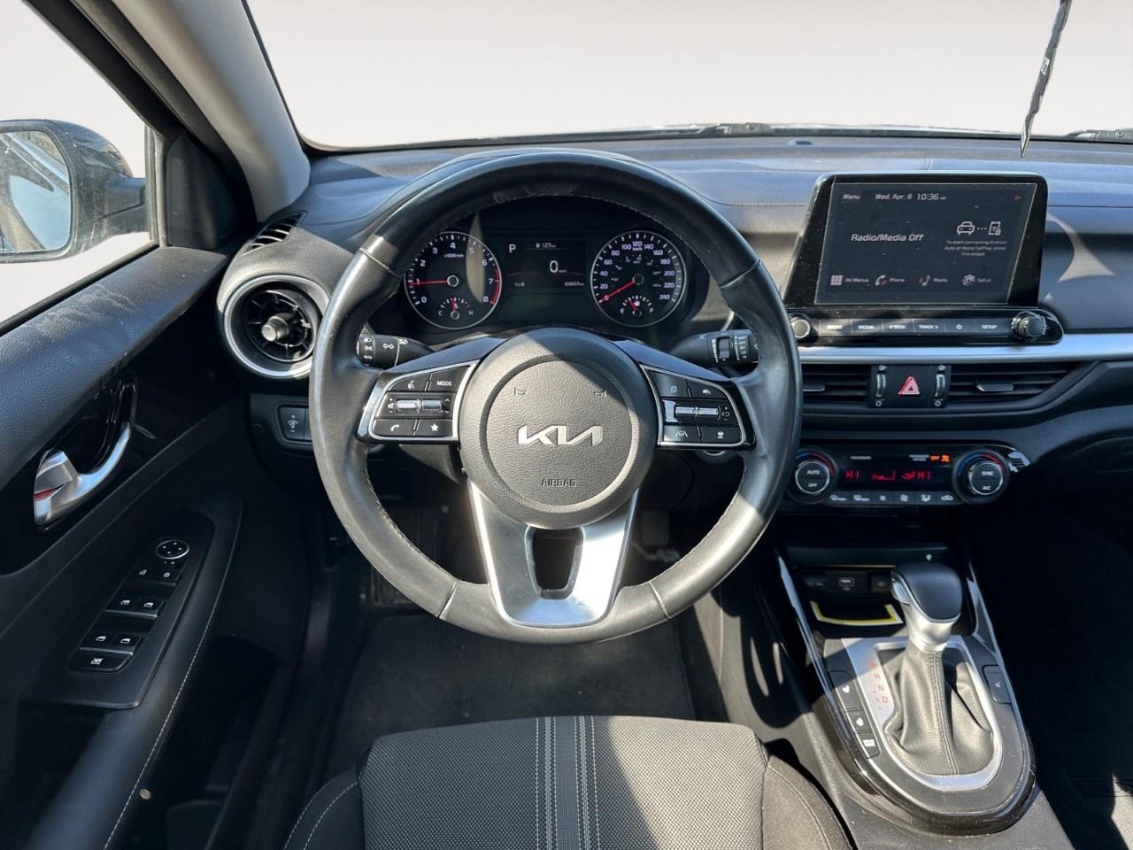 2023 Kia Forte EX  IVT Photo