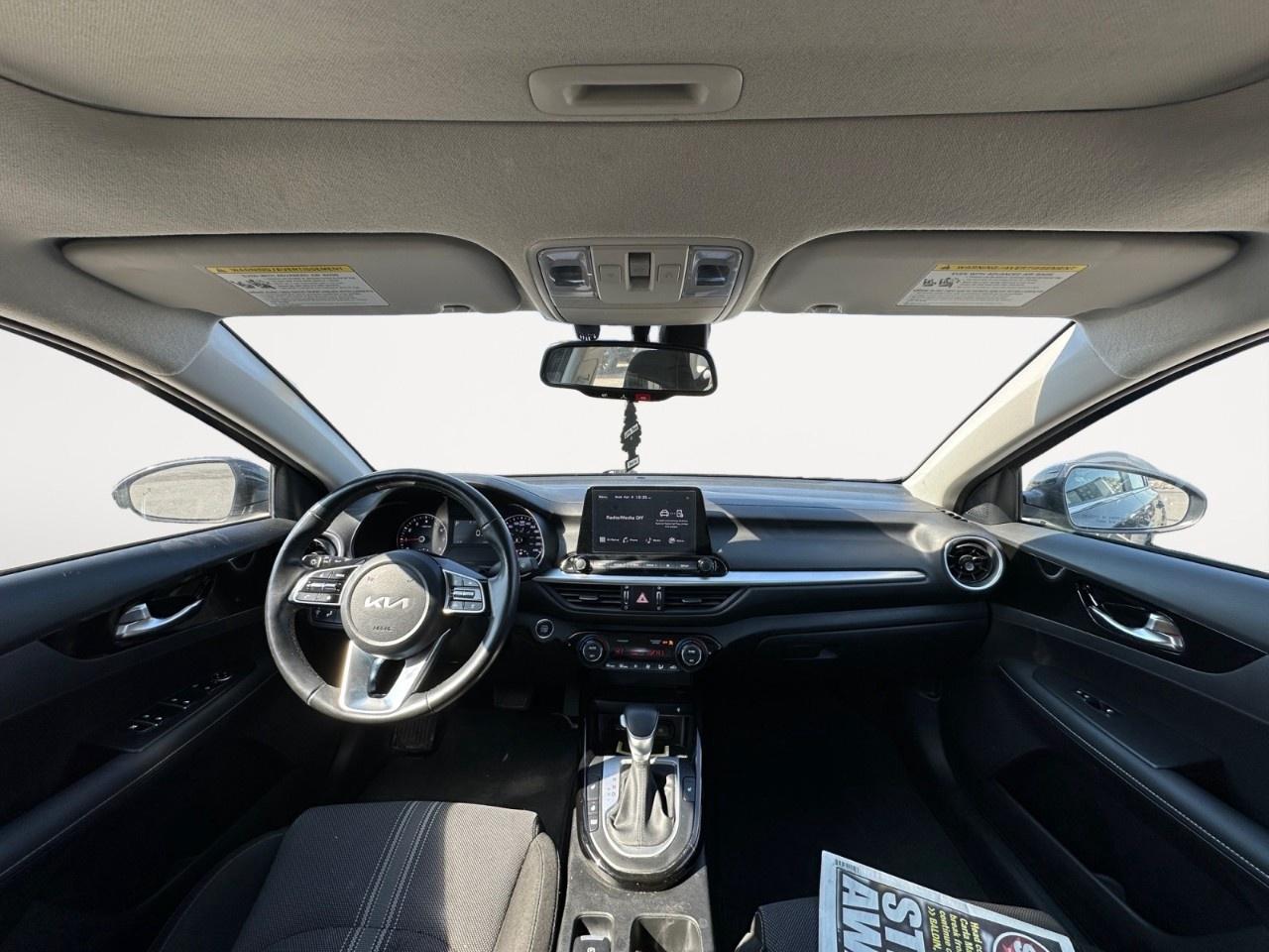 2023 Kia Forte EX  IVT Photo