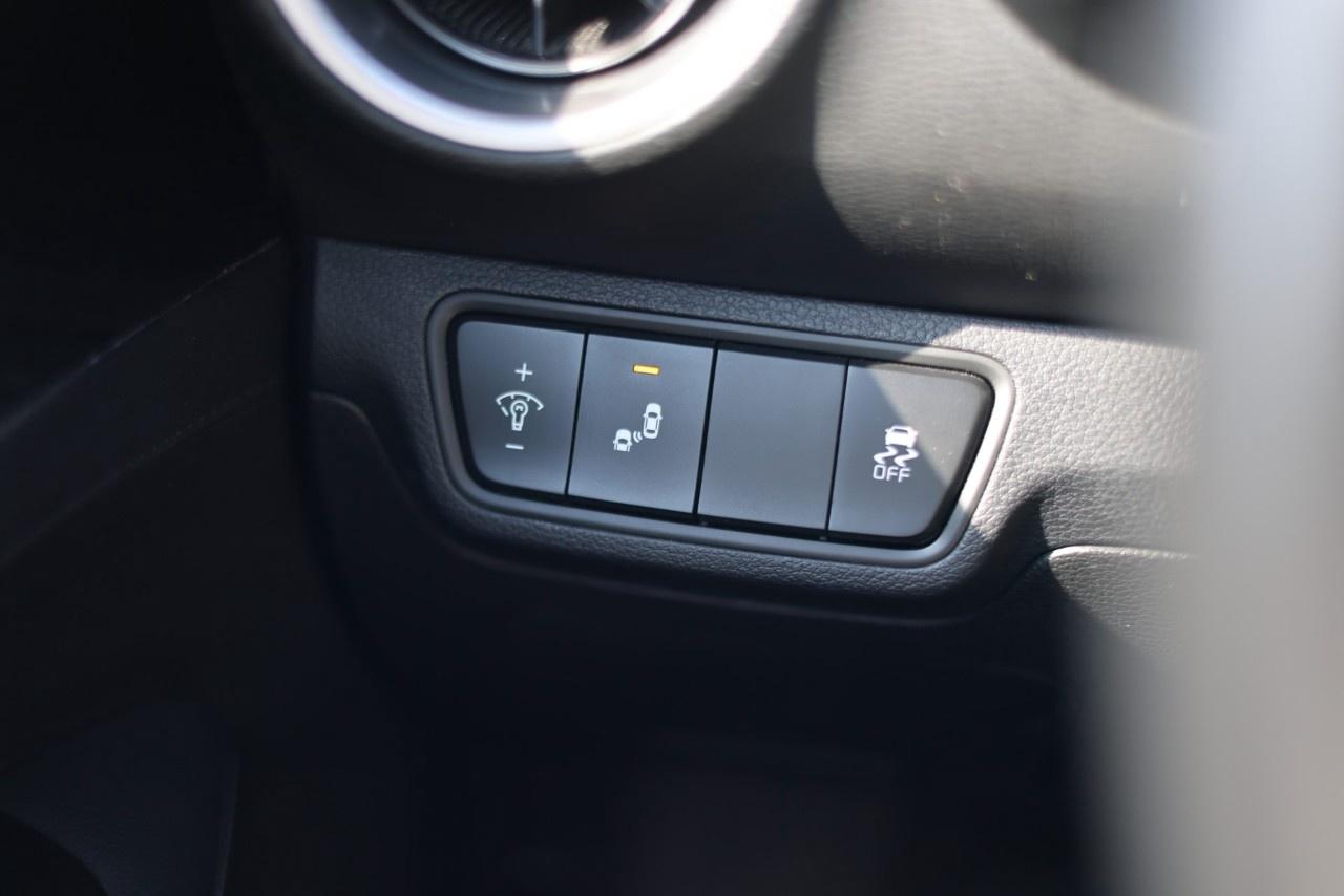2023 Kia Forte EX  IVT Photo