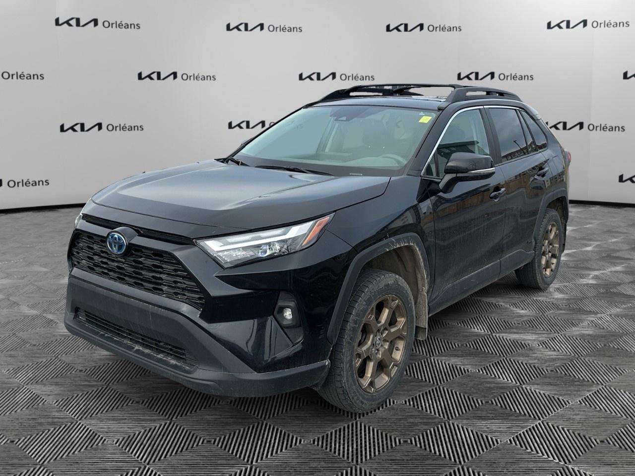 <p>WE ACCEPT ALL MAKE AND MODEL TRADE IN VEHICLES. JUST WANT TO <a href=https://app.openlane.ca/trade-in?token=KIA417-307c4788-1bf7-499a-84ff-65e982f8fe8b rel=nofollow><strong>SELL YOUR CAR</strong></a>? WE BUY EVERYTHING!</p><p>Advertised pricing is only available with Orleans Kias financing promotion. <span style=color:rgb( 0 , 0 , 0 )>Cash purchases are subject to a $2000 Price adjustment.</span></p><p>Ask us for more details!</p><p>DISCLAIMER: Advertised pricing includes all fees. Licensing and HST not included in the price.</p><p>Vehicle pricing, incentives, options (including standard equipment), and technical specifications listed for this vehicle may not match the exact vehicle displayed. Please confirm with a sales representative the accuracy of this information </p>