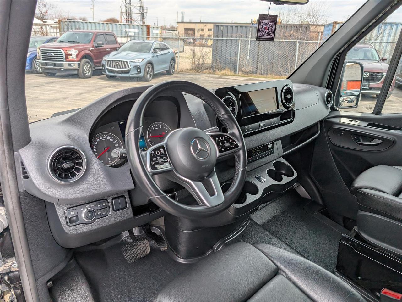 2024 Mercedes-Benz Sprinter 2500 PASSENGER 144 WB - PWD DOOR - 360 CAM - TECH FEATS Photo