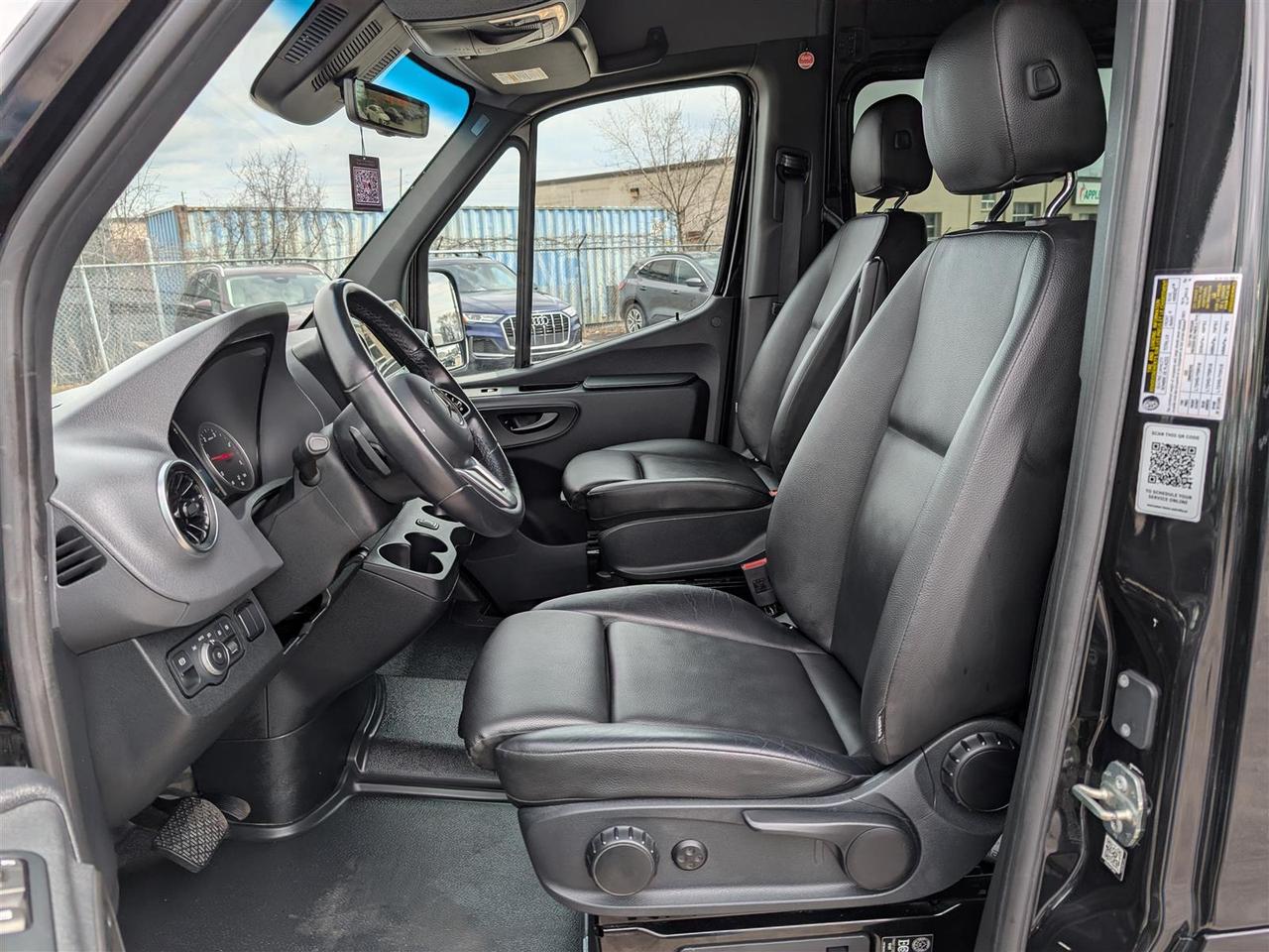 2024 Mercedes-Benz Sprinter 2500 PASSENGER 144 WB - PWD DOOR - 360 CAM - TECH FEATS Photo