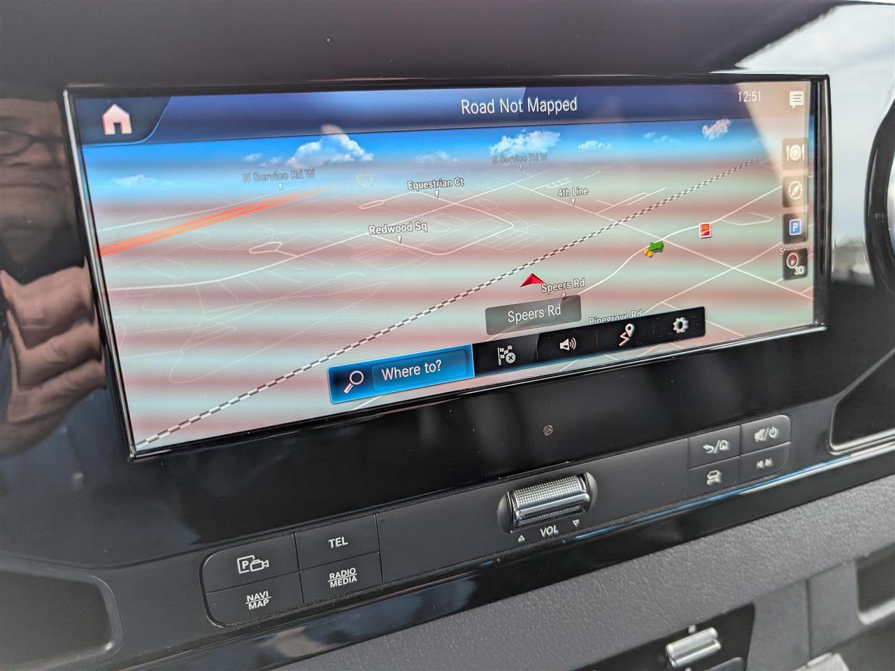 2024 Mercedes-Benz Sprinter 2500 PASSENGER 144 WB - PWD DOOR - 360 CAM - TECH FEATS Photo