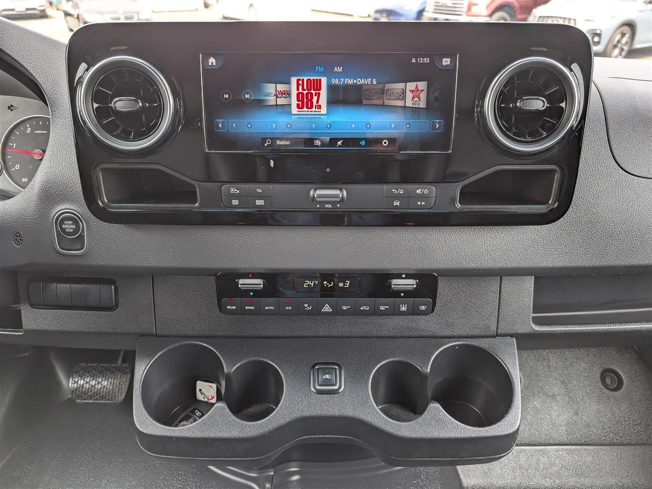 2024 Mercedes-Benz Sprinter 2500 PASSENGER 144 WB - PWD DOOR - 360 CAM - TECH FEATS Photo