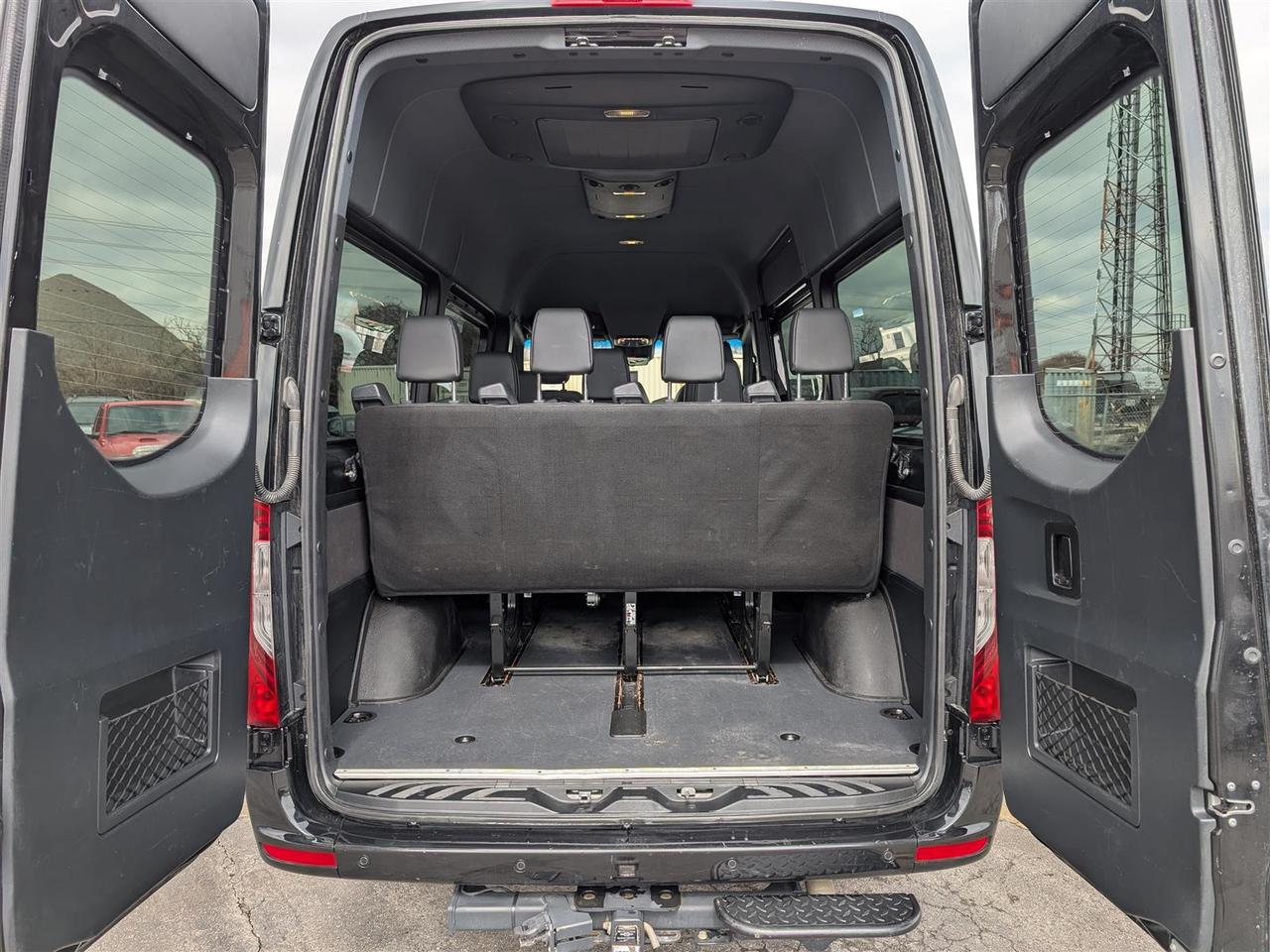 2024 Mercedes-Benz Sprinter 2500 PASSENGER 144 WB - PWD DOOR - 360 CAM - TECH FEATS Photo