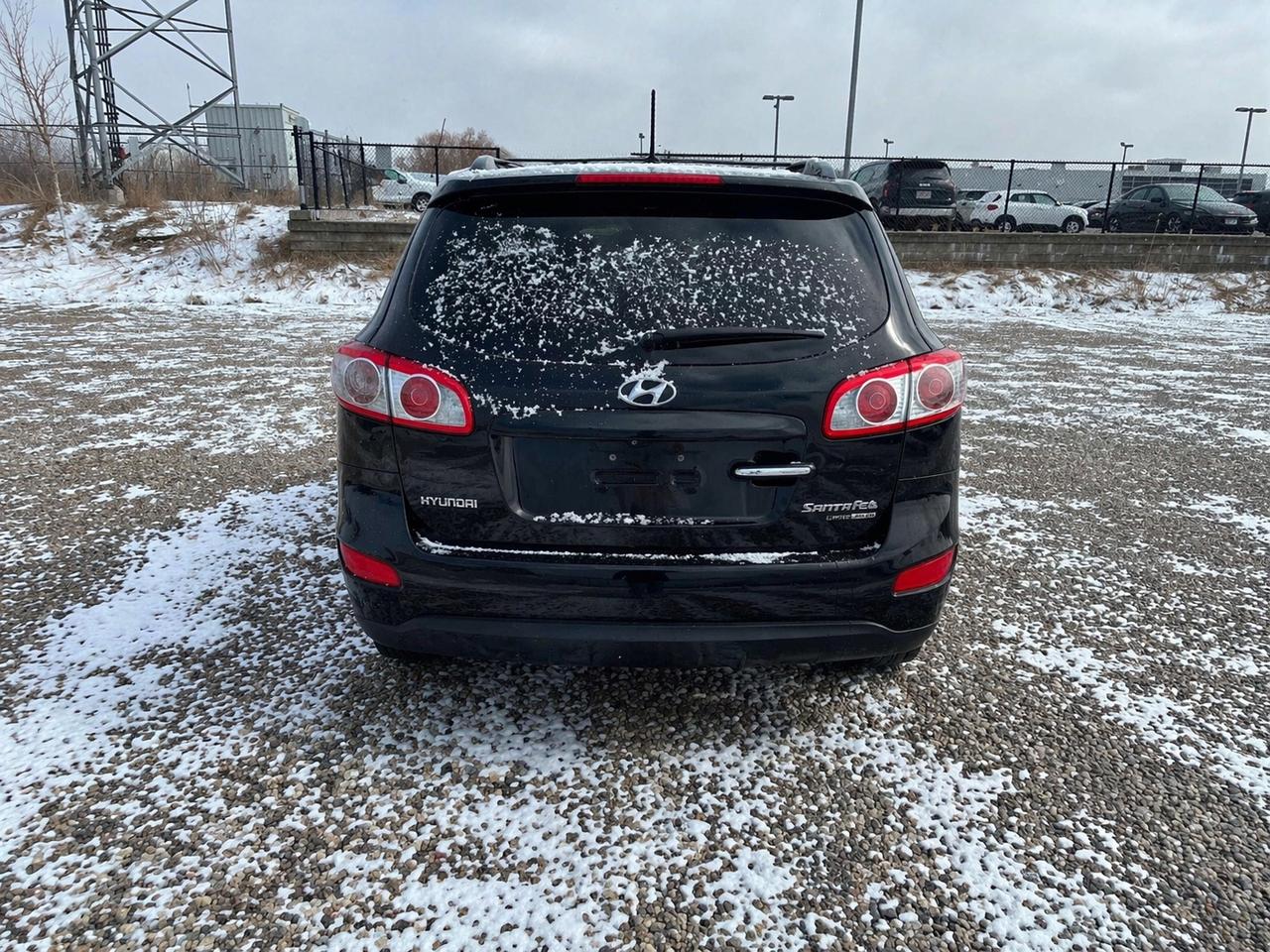 2010 Hyundai Santa Fe Limited - FULLY LOADED VEHICLE! Photo