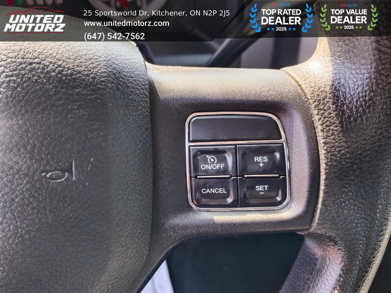2015 RAM 1500 ST Crew Cab 140.5" Hemi 5.7L V8~ONE OWNE Photo