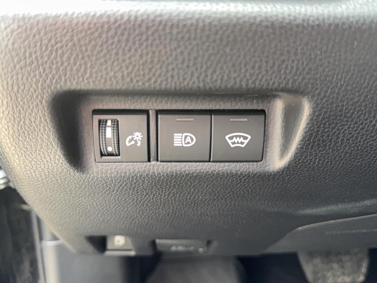 2024 Toyota RAV4 Hybrid LE AWD Photo