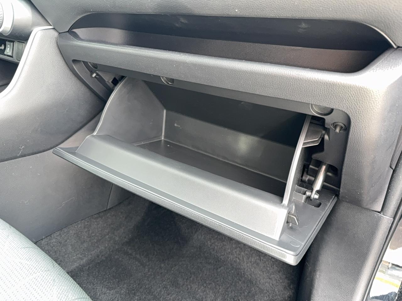 2024 Toyota RAV4 Hybrid LE AWD Photo