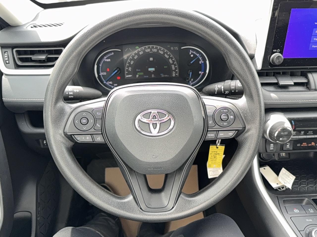 2024 Toyota RAV4 Hybrid LE AWD Photo