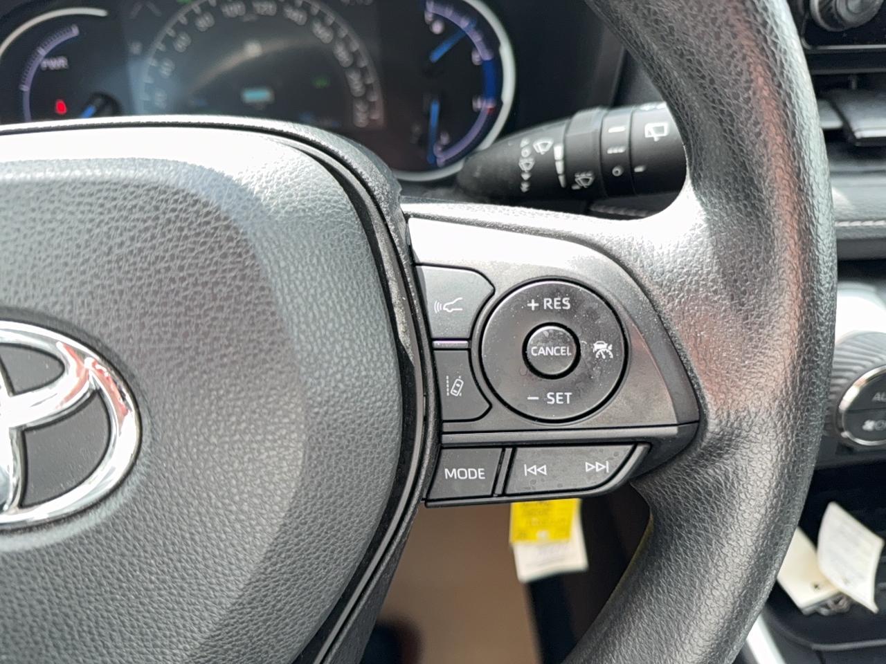 2024 Toyota RAV4 Hybrid LE AWD Photo