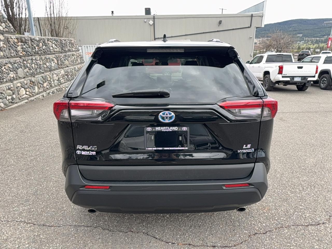 2024 Toyota RAV4 Hybrid LE AWD Photo