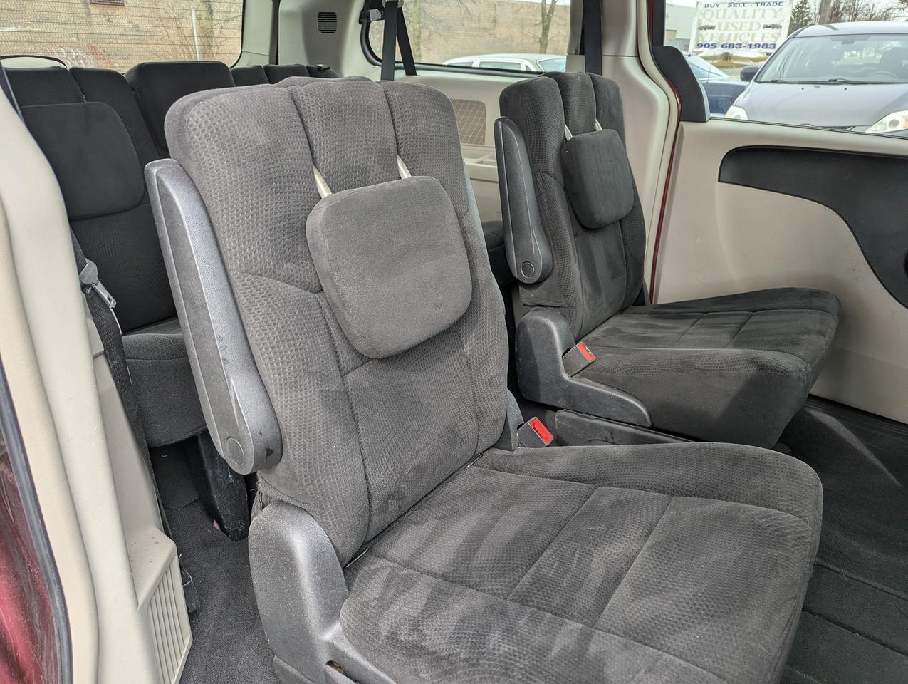 2013 Chrysler Town & Country "STOW n GO seat 7" certified + FREE 6M warranty Photo