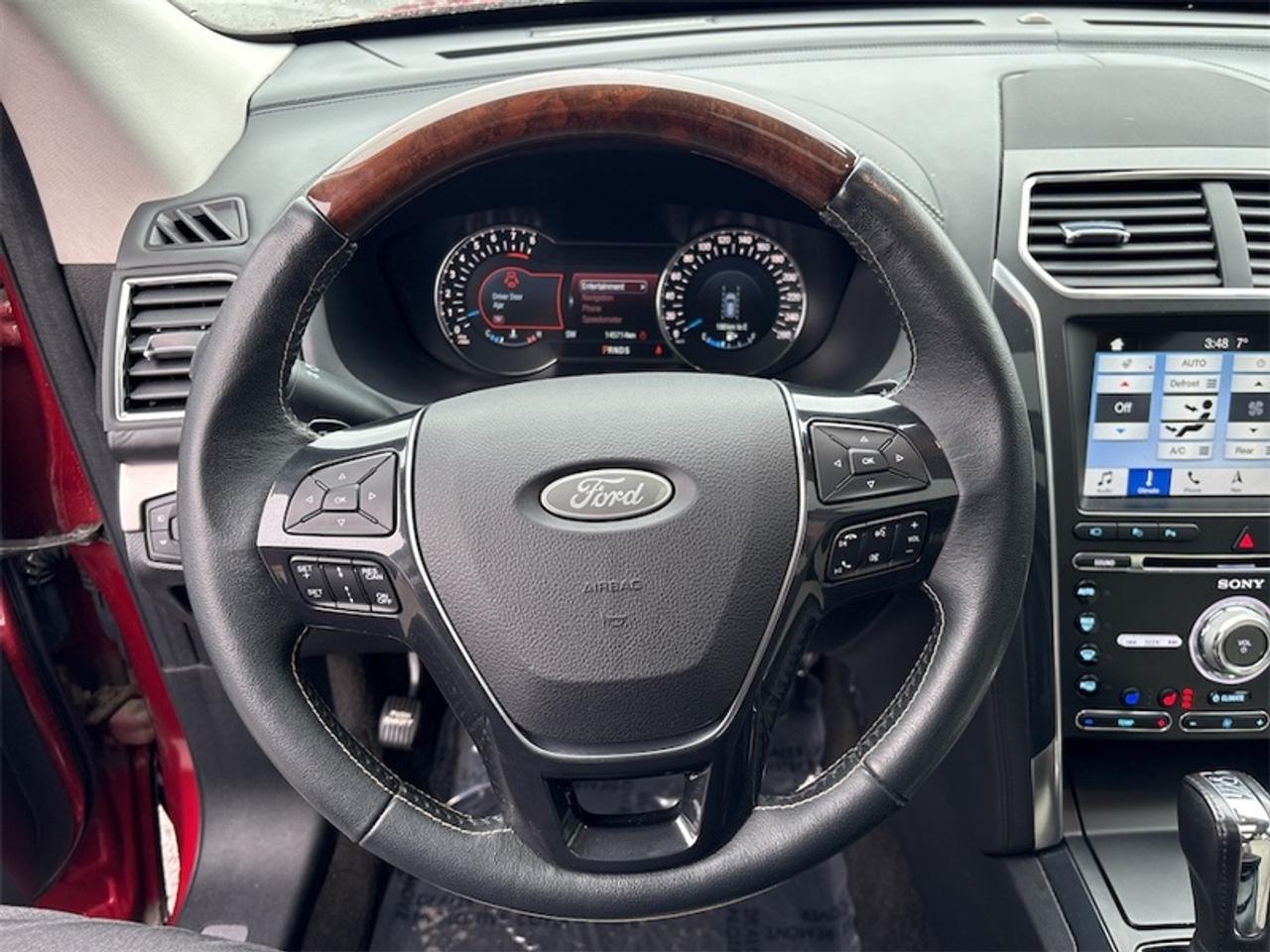2018 Ford Explorer Platinum  - Sunroof -  Navigation Photo