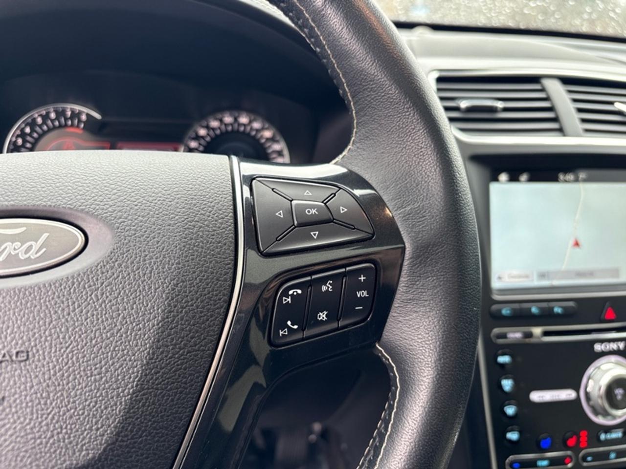 2018 Ford Explorer Platinum  - Sunroof -  Navigation Photo