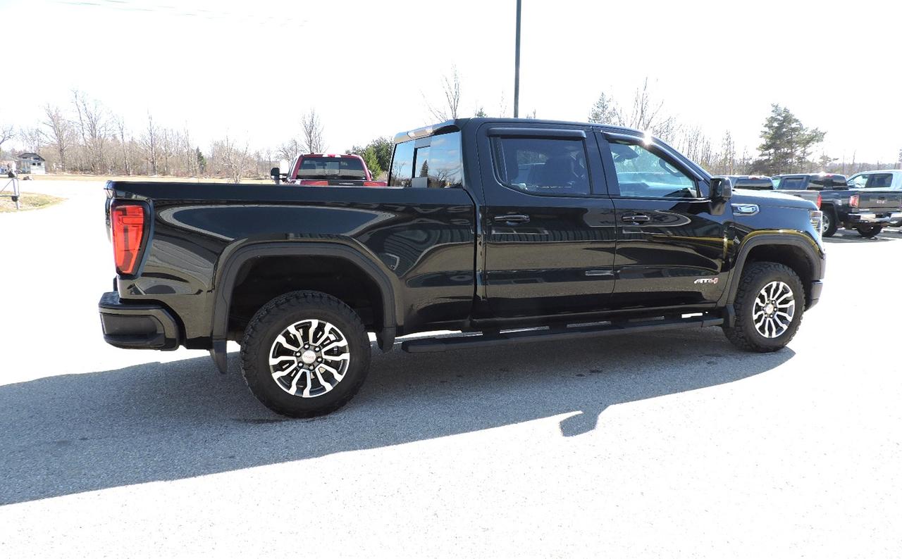 2022 GMC Sierra 1500 AT4 3.0L Diesel 4X4 Leather 1 Owner Only 64000KM Photo4