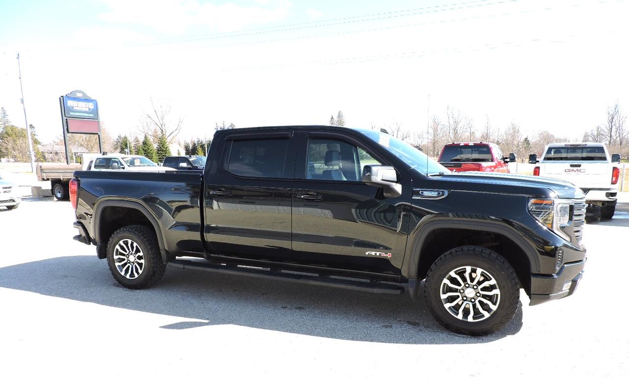 2022 GMC Sierra 1500 AT4 3.0L Diesel 4X4 Leather 1 Owner Only 64000KM Photo2